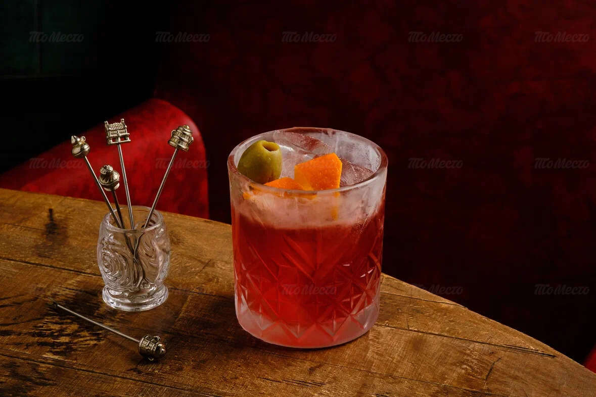 Mr. Help&Friends — официальный участник Второй Российской недели Negroni