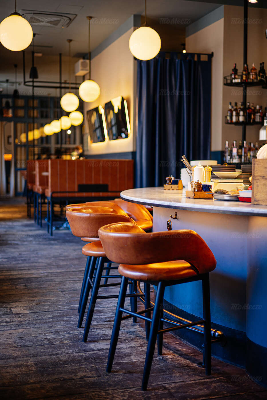 Ресторан Smokey Bones на Московском проспекте