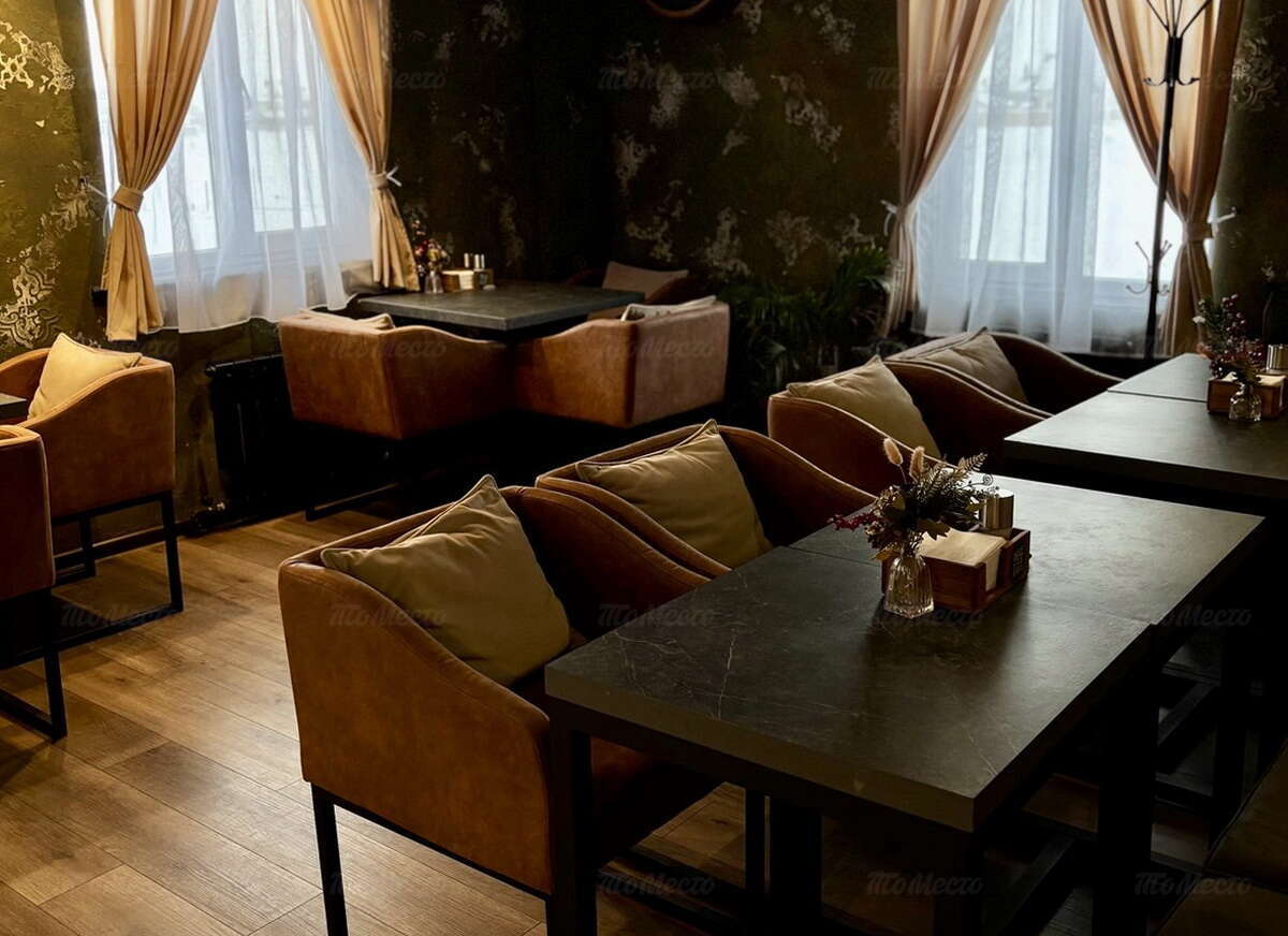 Кафе Айла Вилл (Айлавилль) на 2-ой Старо-Аракчинской улице